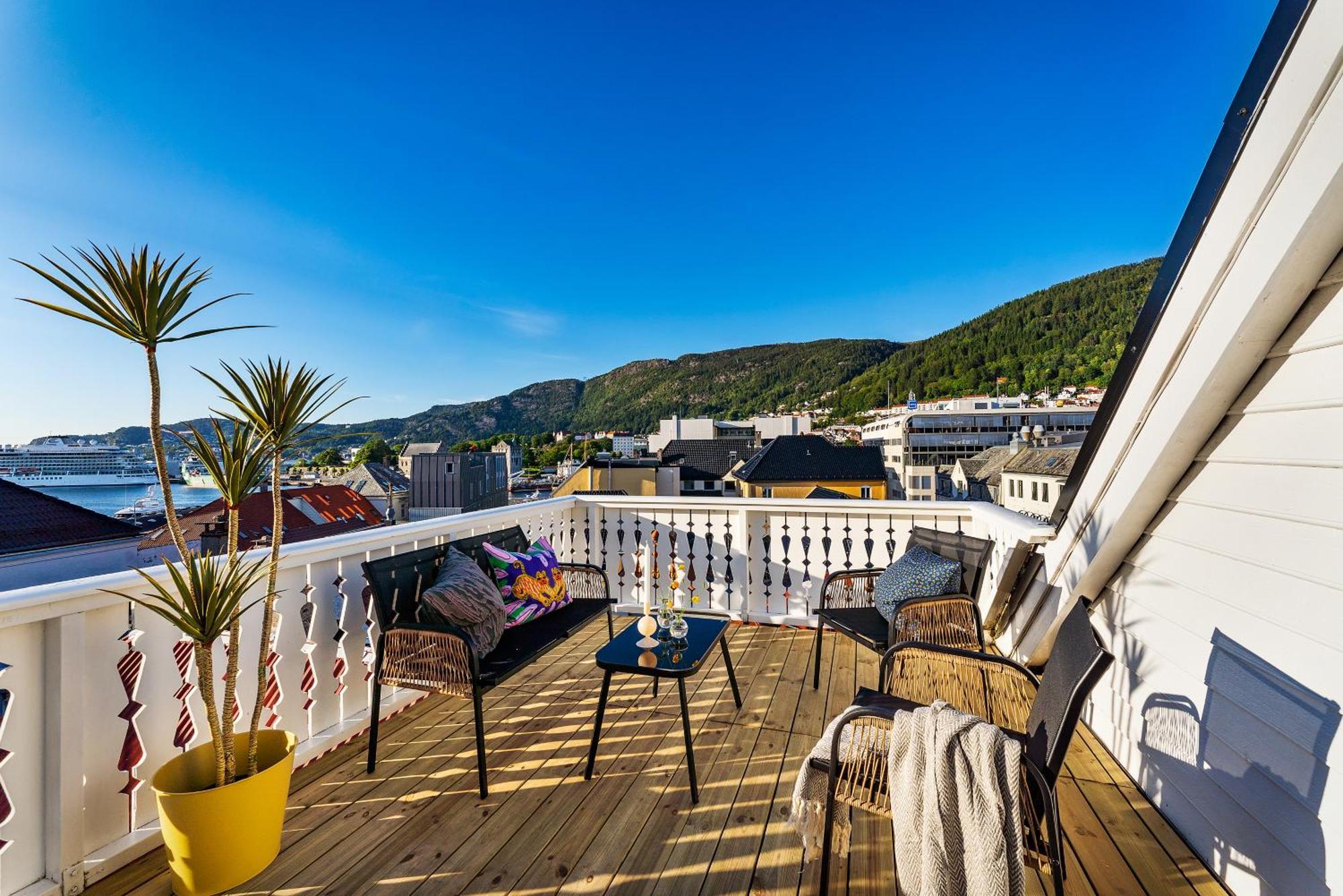 The Bergen Townhouse Dream I Must See Views! Exterior photo